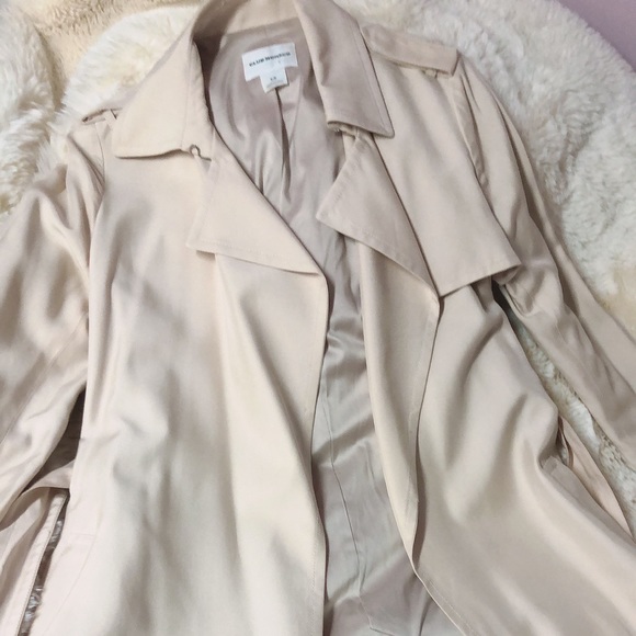 Club Monaco light pink trench coat - Picture 3 of 7